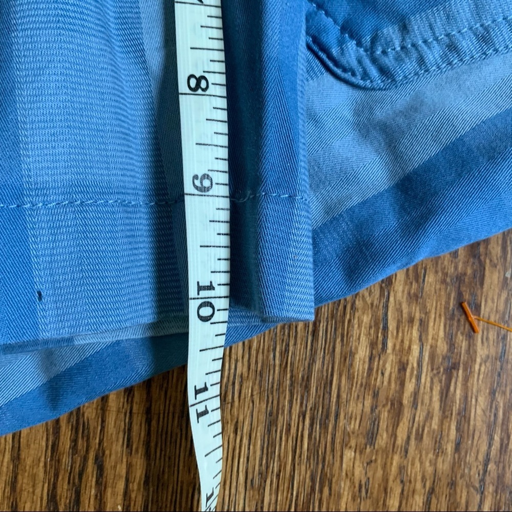 The North Face Shorts - Picture 9 of 9